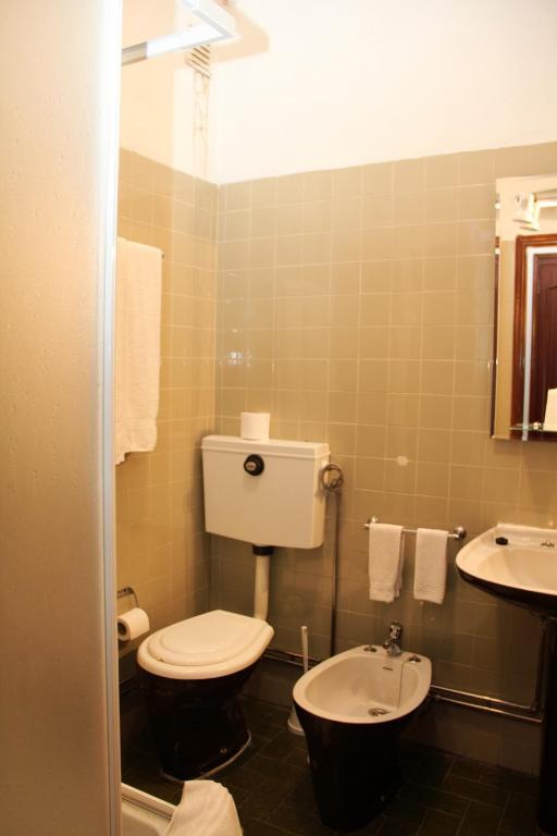 セロリコ・ダ・ベイラ Residencial Parque Bed & Breakfast エクステリア 写真